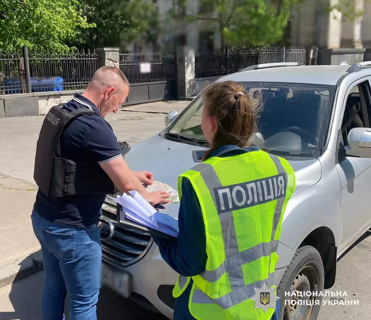 На Житомирщині викрили схему незаконного переправлення чоловіків за кордон: серед підозрюваних військовослужбовці