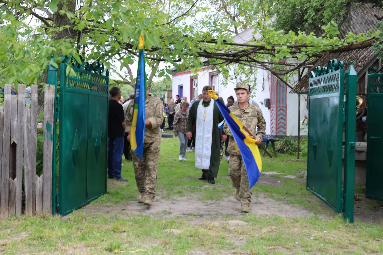  Радомишльщина провела в останню путь Захисника України Олексія Харитончука