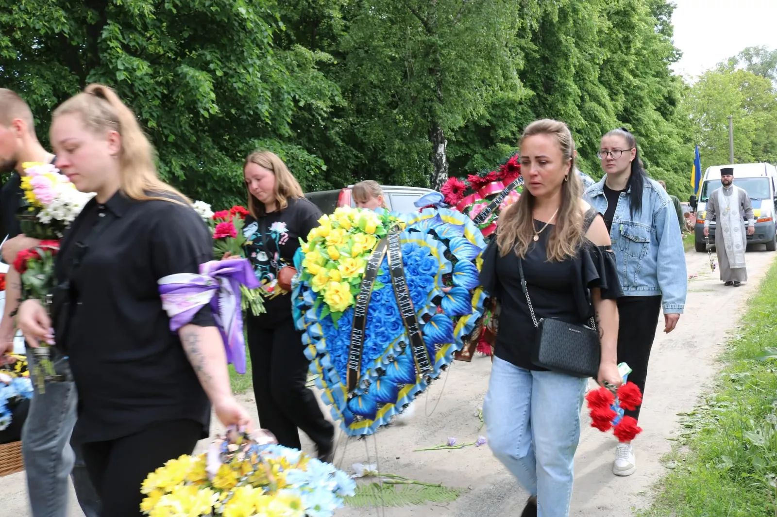  Радомишльщина провела в останню путь Захисника України Олексія Харитончука