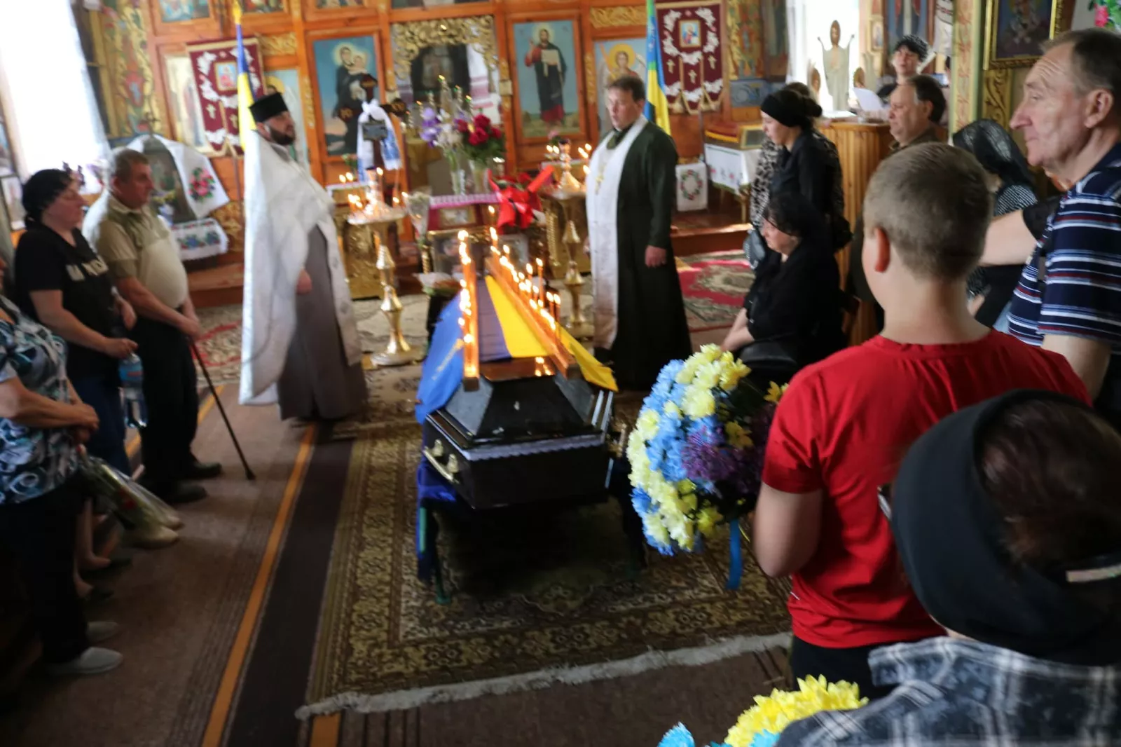  Радомишльщина провела в останню путь Захисника України Олексія Харитончука