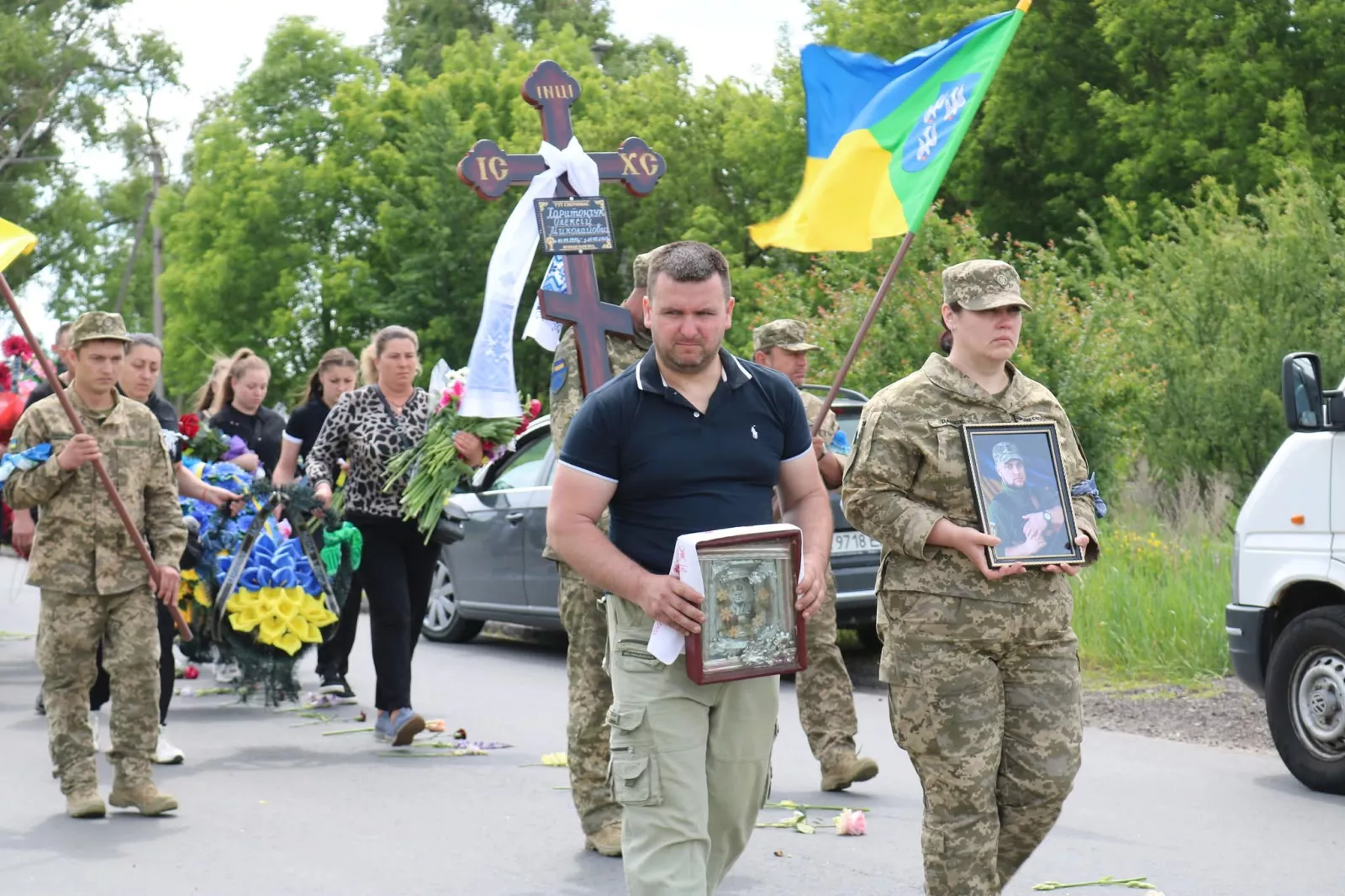  Радомишльщина провела в останню путь Захисника України Олексія Харитончука
