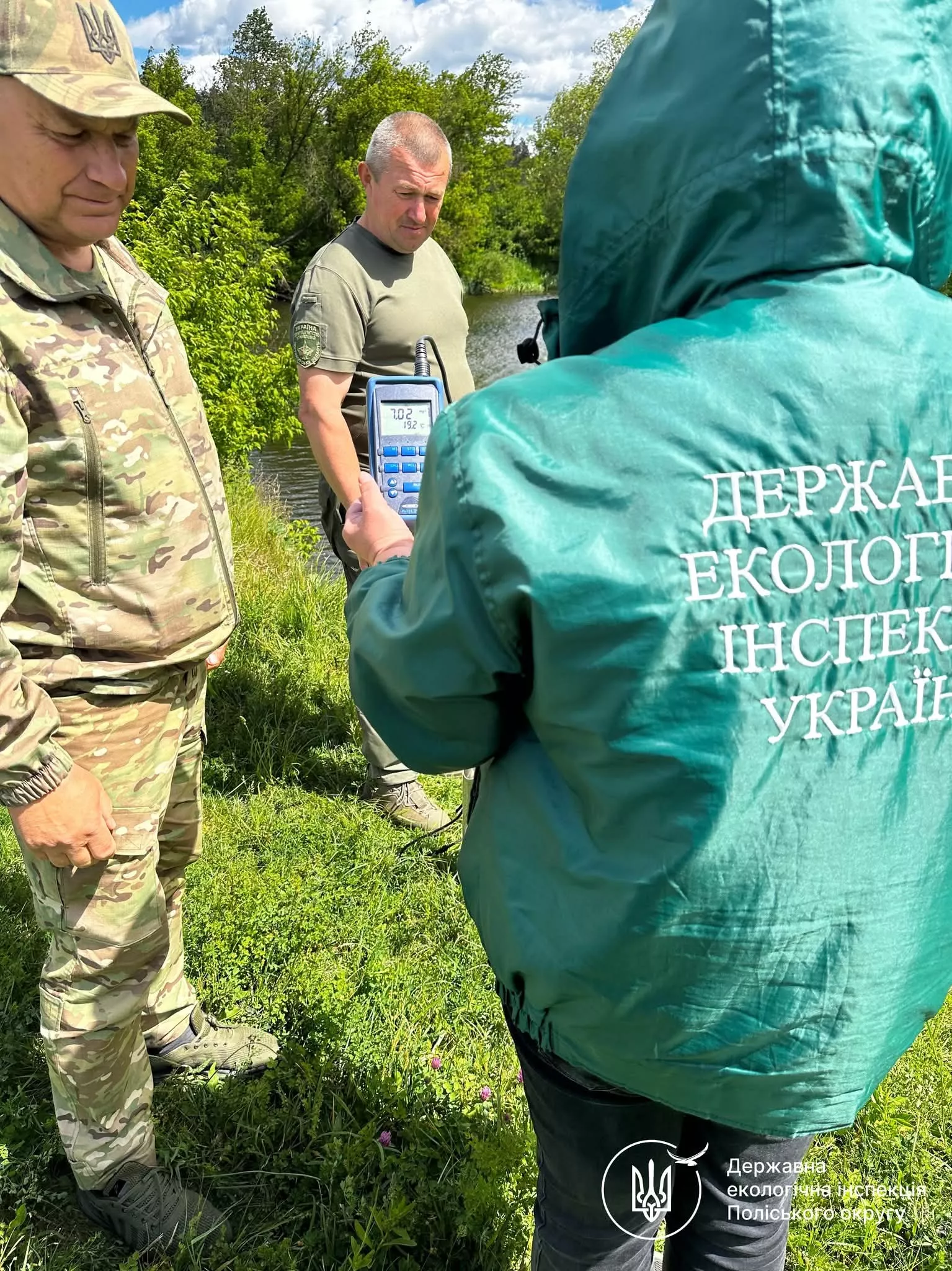 На Житомирщині екоінспекція перевірила повідомлення про загибель риби у річці Хомора