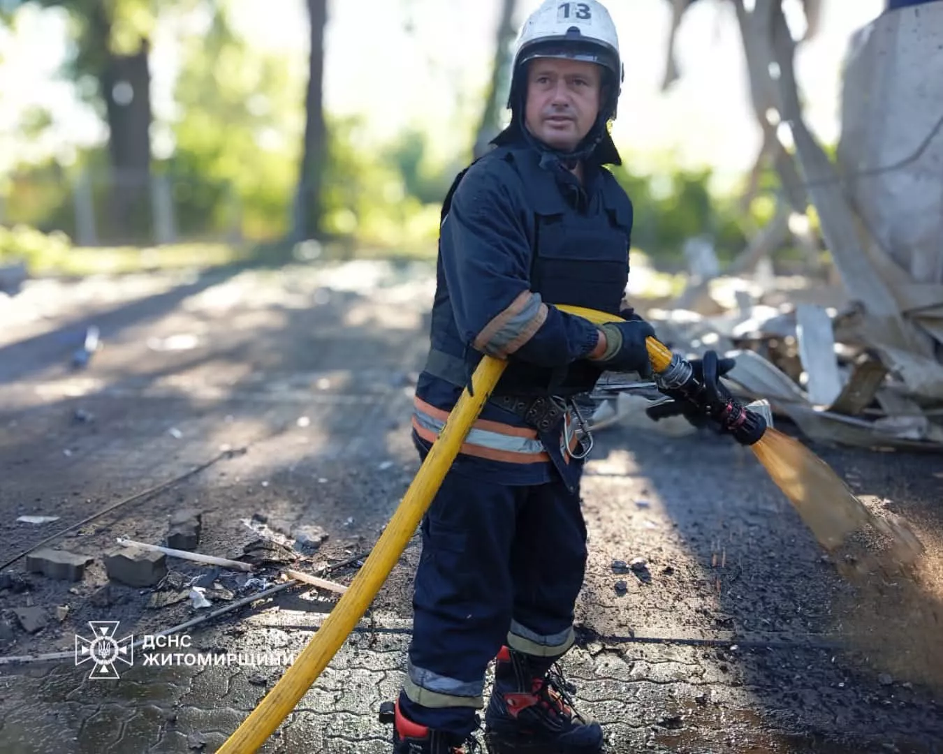 На Малинщині ліквідовують наслідки  російської атаки 