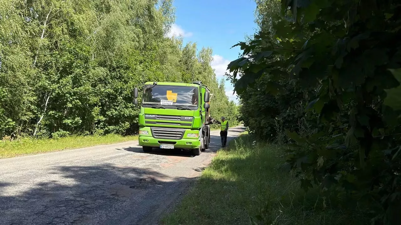 На Малинщині розпочали ремонт дороги Малин – Недашки