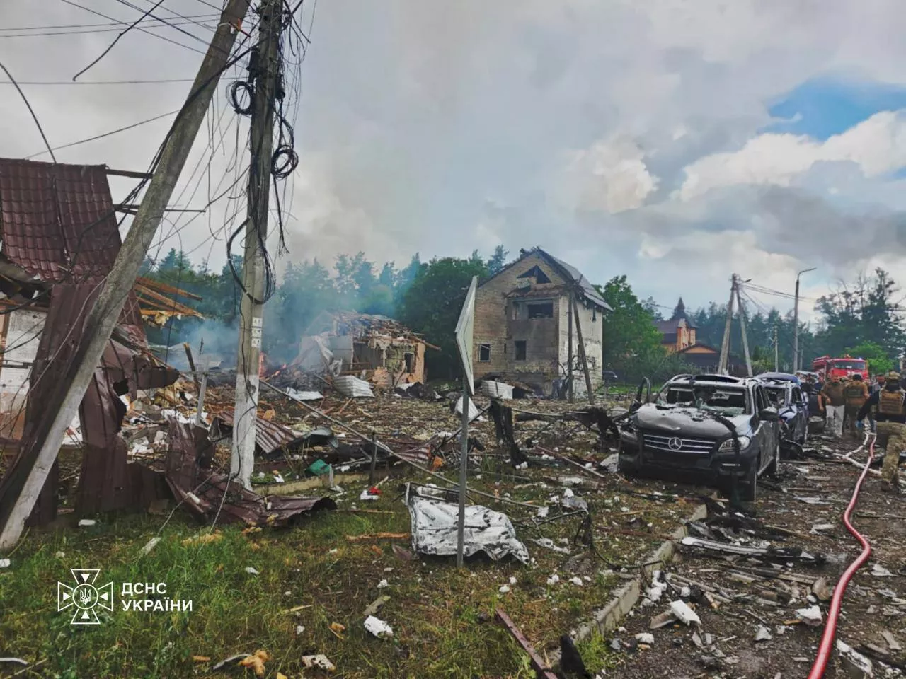 Удар по полігону під час виставки зброї: є жертви, серед учасників був радник Президента