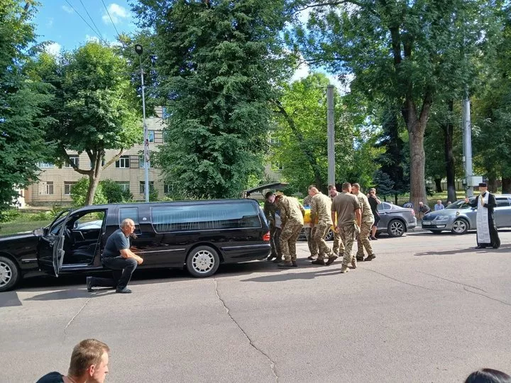 У Житомирі попрощалися з Валентиною Савіцькою — офіцеркою УДО, яка загинула внаслідок удару по Київщині