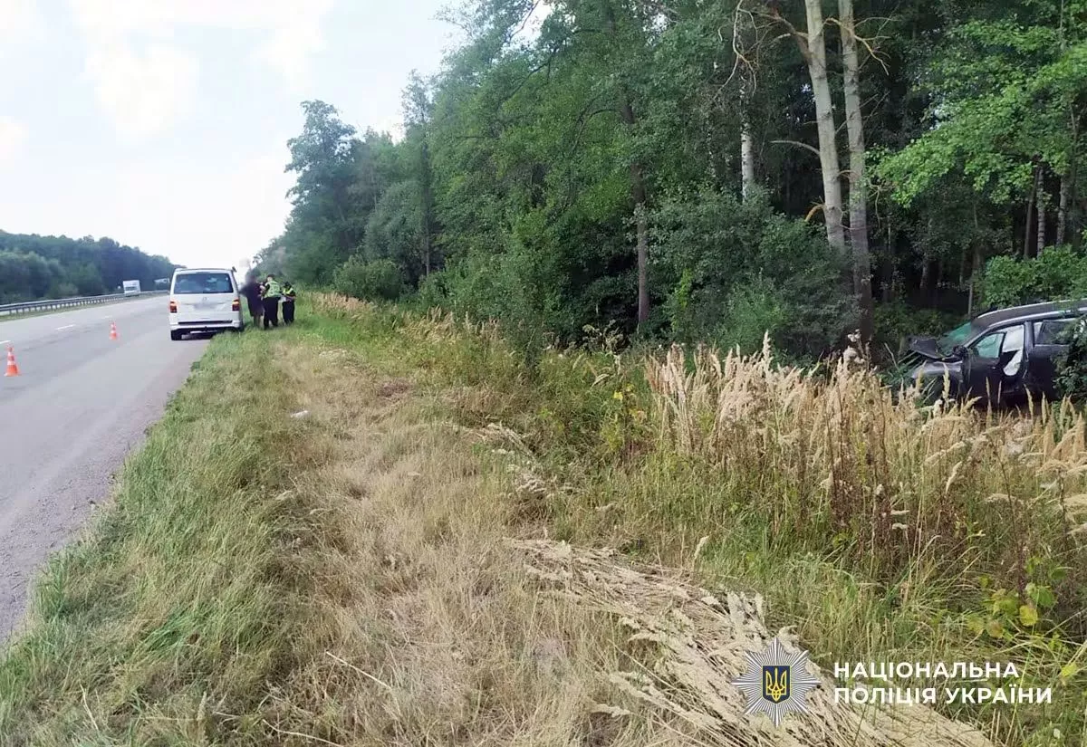 На трасі Київ – Чоп сталася ДТП за участю іноземця: двоє людей у лікарні