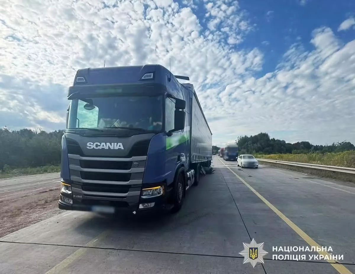 ДТП на Київ–Чоп біля Житомира: зіткнулися BMW та Scania, травмована пасажирка
