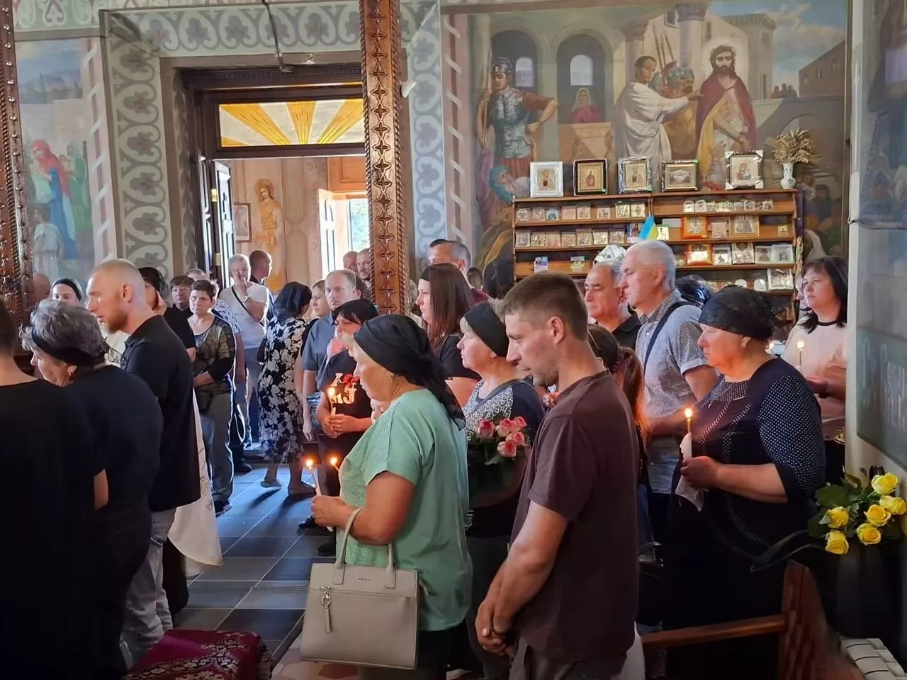 Радомишльська громада попрощалася із Захисником Юрієм Матвієнком