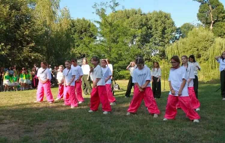 У Коростишеві День молоді відзначили мотошоу і благодійним збором для ЗСУ