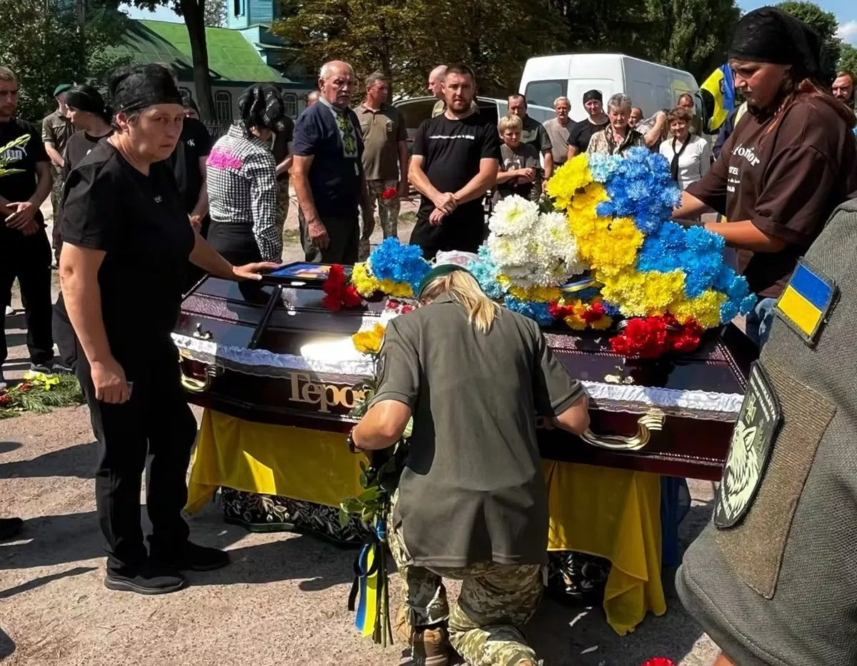 На Житомирщині попрощалися із загиблим прикордонником Миколою Дідухом
