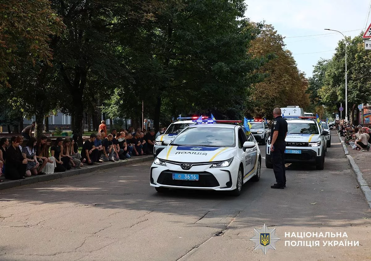 Житомир попрощався з трьома поліцейськими, які загинули внаслідок російської атаки