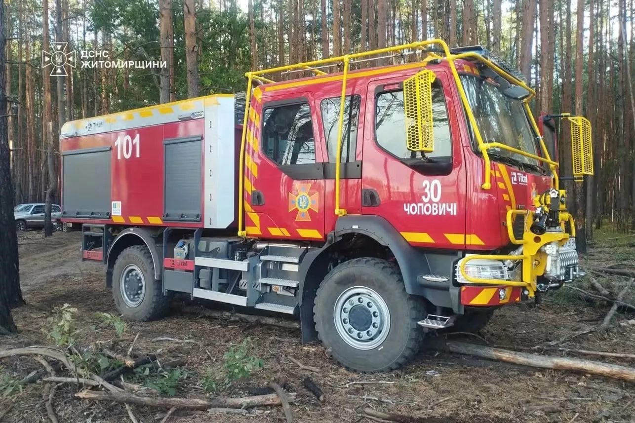 Пожежа у радіаційній зоні: на Коростенщині горять 59 га лісу