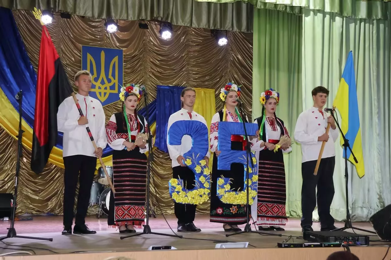 В Овручі на благодійному концерті до Дня Незалежності зібрали понад 94 тисячі грн для ЗСУ