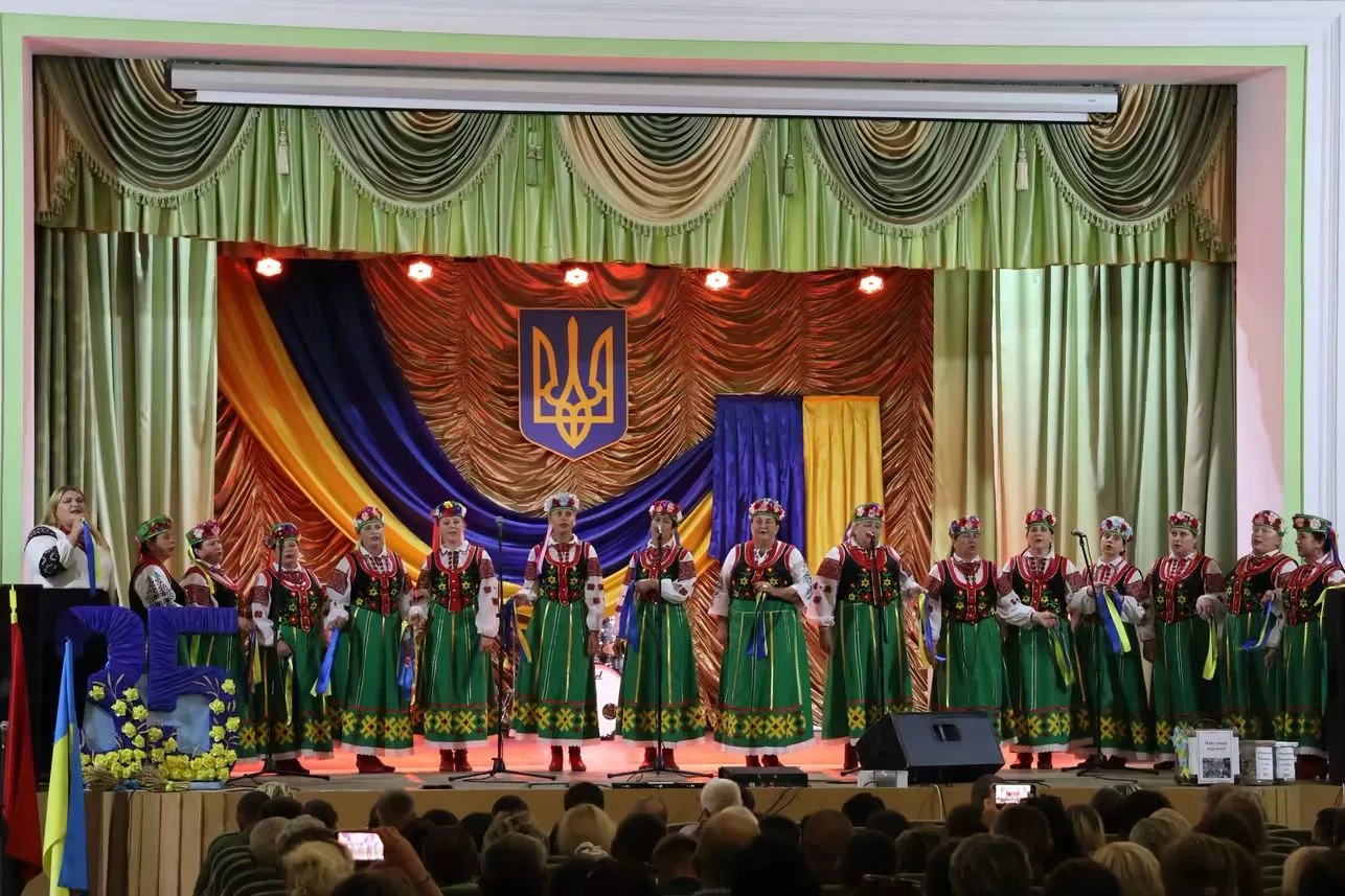В Овручі на благодійному концерті до Дня Незалежності зібрали понад 94 тисячі грн для ЗСУ