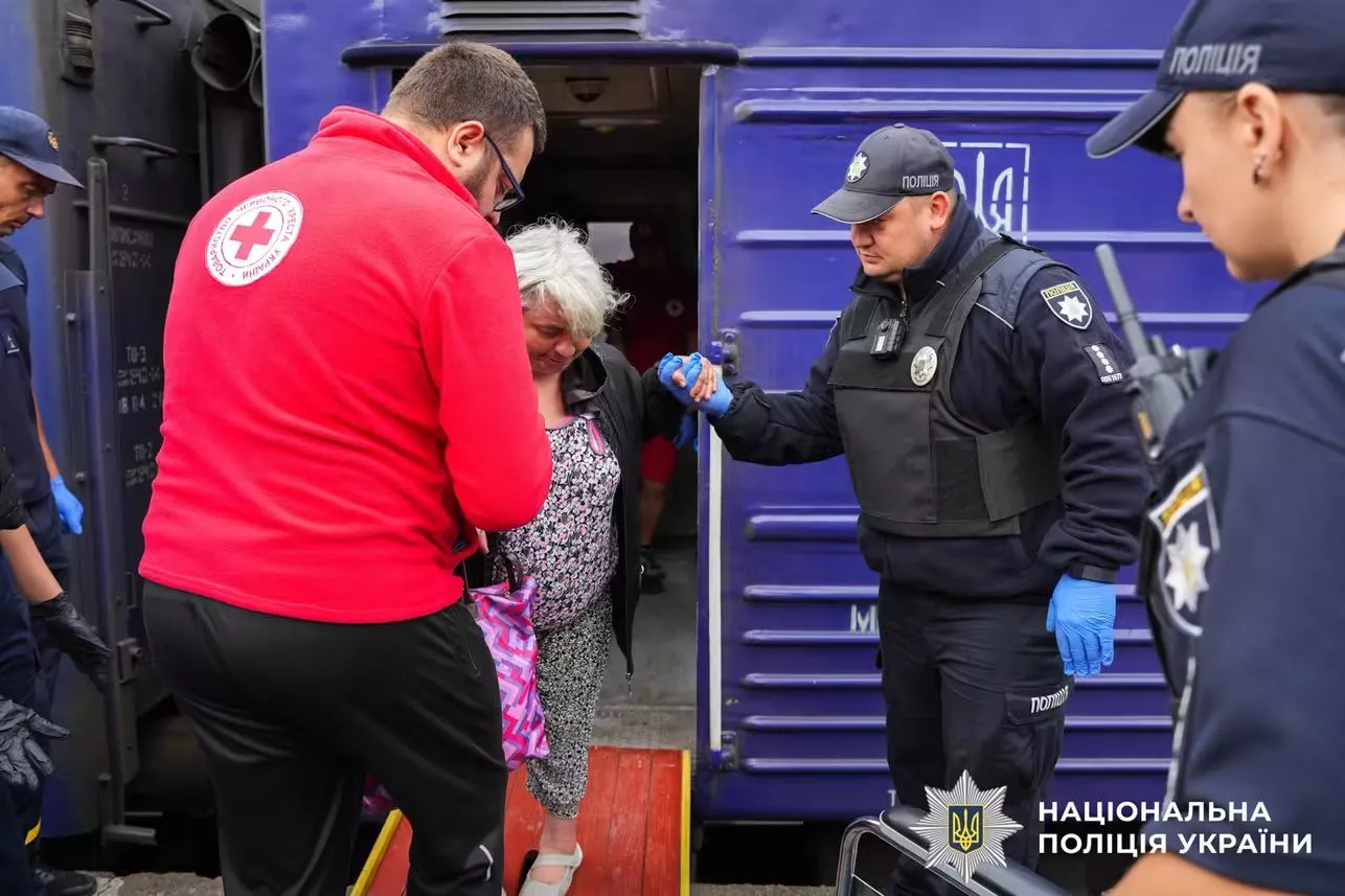 У Рівному зустріли 14-й евакуаційний потяг цього року: з Донеччини прибули ще 26 людей