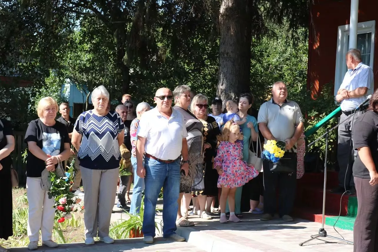 У Радомишльській громаді відкрили Алею Слави на честь 12 полеглих Героїв