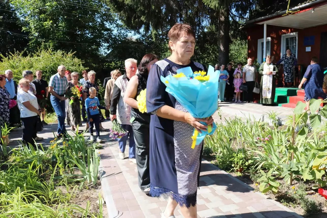 У Радомишльській громаді відкрили Алею Слави на честь 12 полеглих Героїв