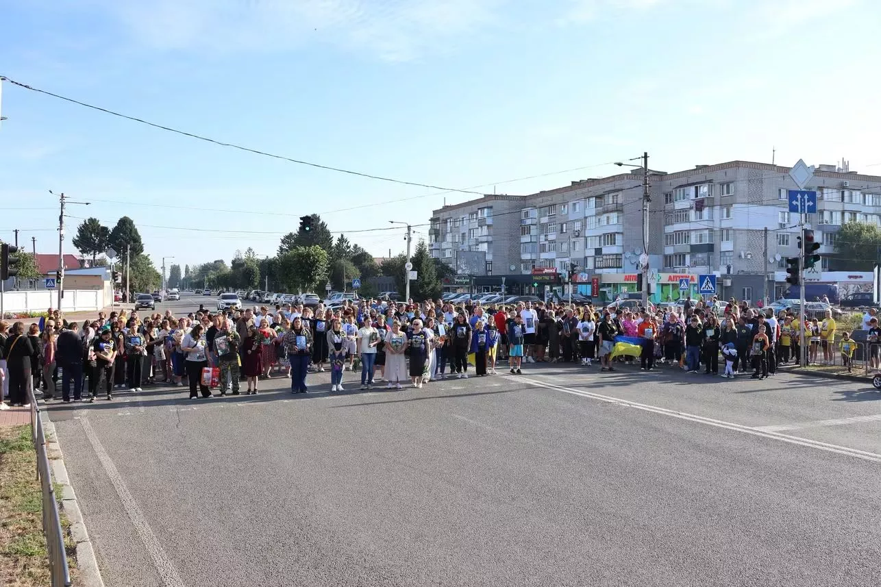 В Овручі вшанували пам’ять полеглих Захисників: 123 учасники пробігли за Героїв