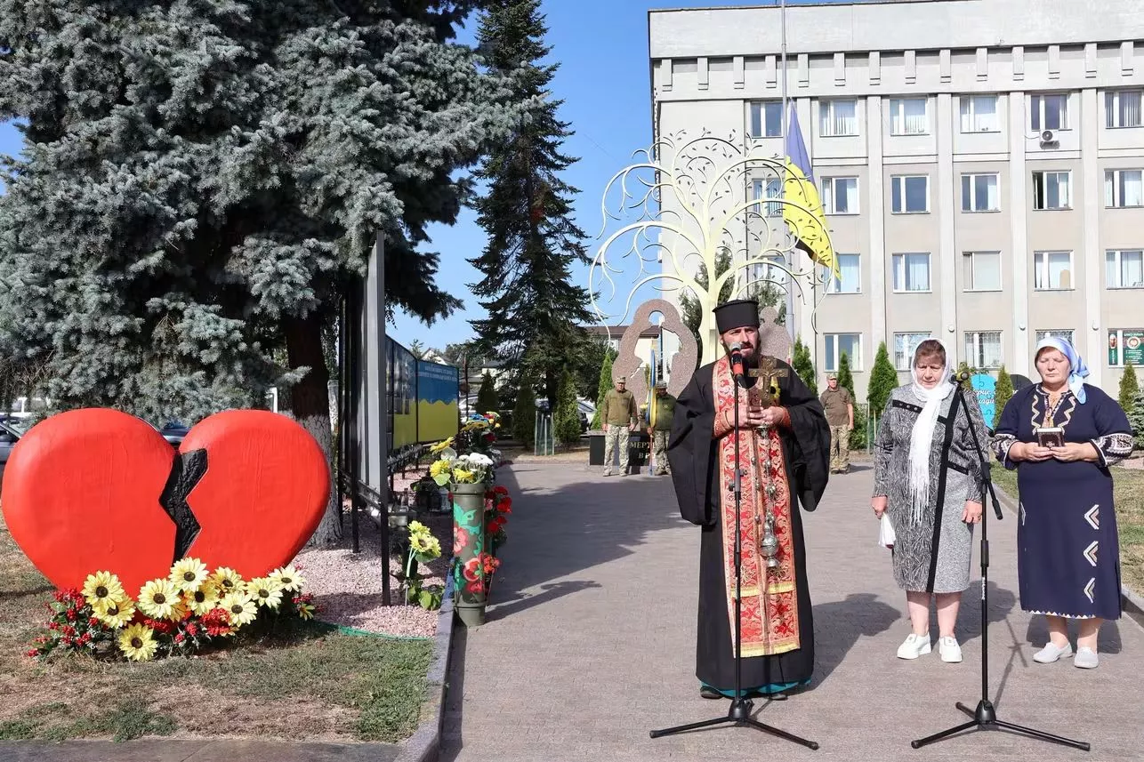 В Овручі вшанували пам’ять полеглих Захисників: 123 учасники пробігли за Героїв