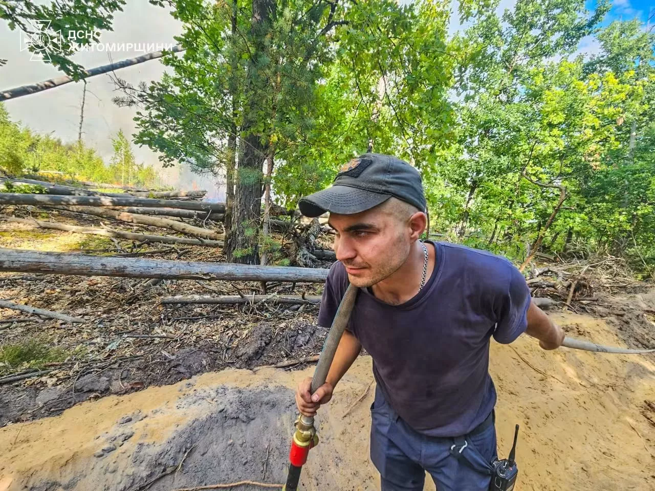 На Коростенщині понад тиждень гасять пожежу в заповіднику «Древлянський»