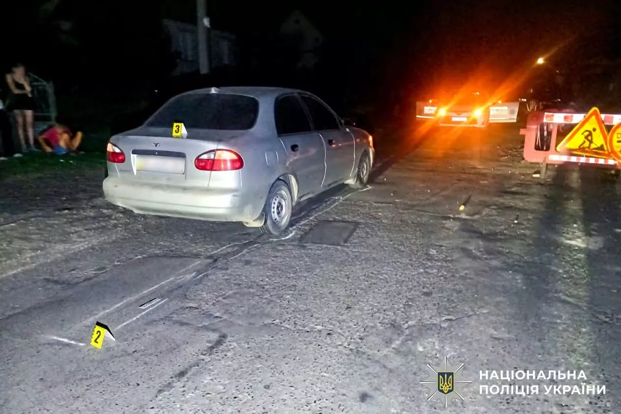У Дубні водій Daewoo Lanos збив велосипедистку: жінка в лікарні