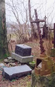 Забутий польський цвинтар у Радомишлі: склеп Вербицьких, історія та легенди