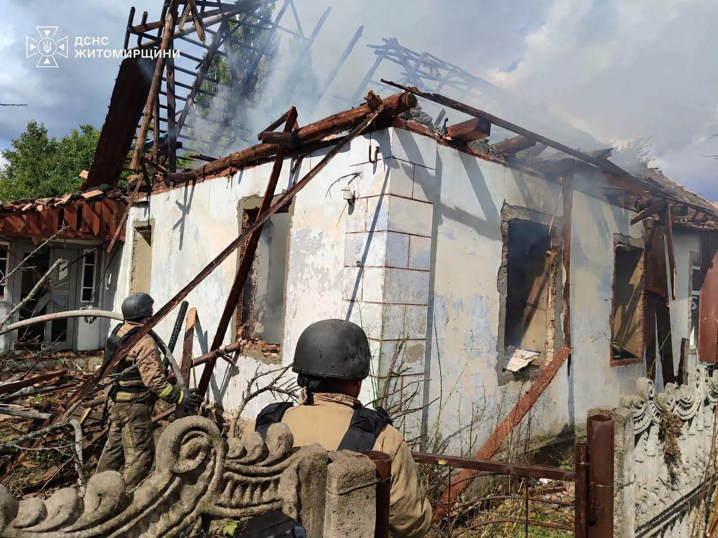 На Житомирщині рятувальники ліквідували наслідки російської атаки
