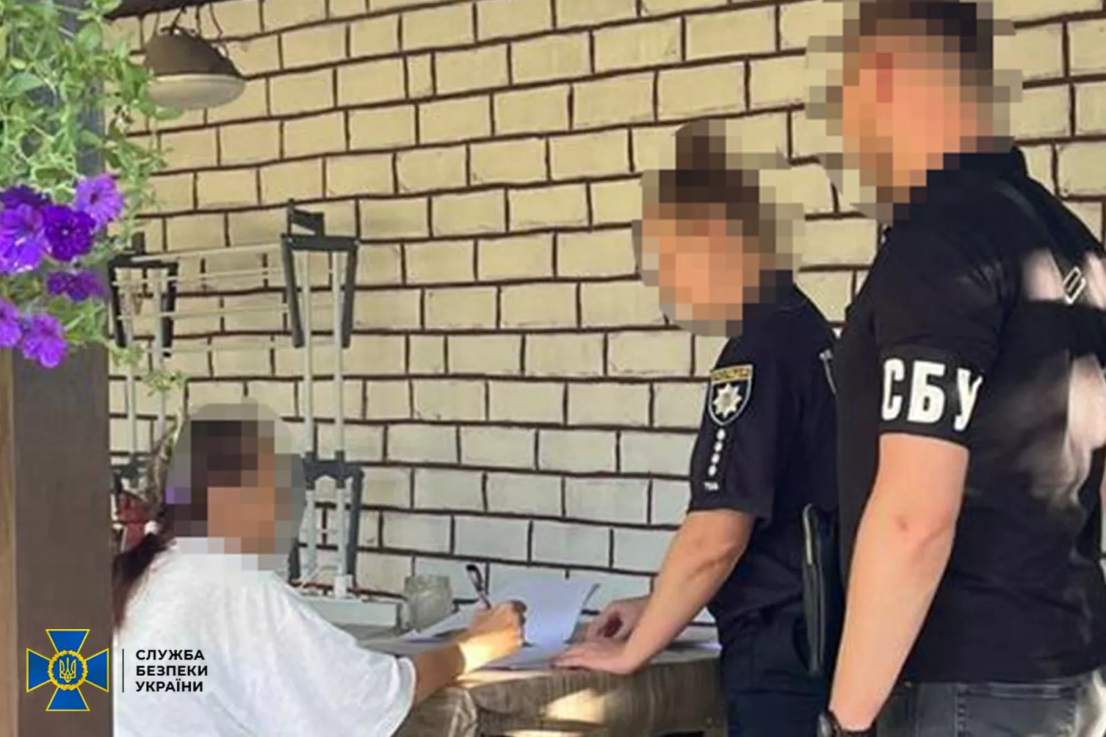 Наживалися на важкохворих: у Малині СБУ викрила схему розкрадання 1,2 млн грн у медустанові