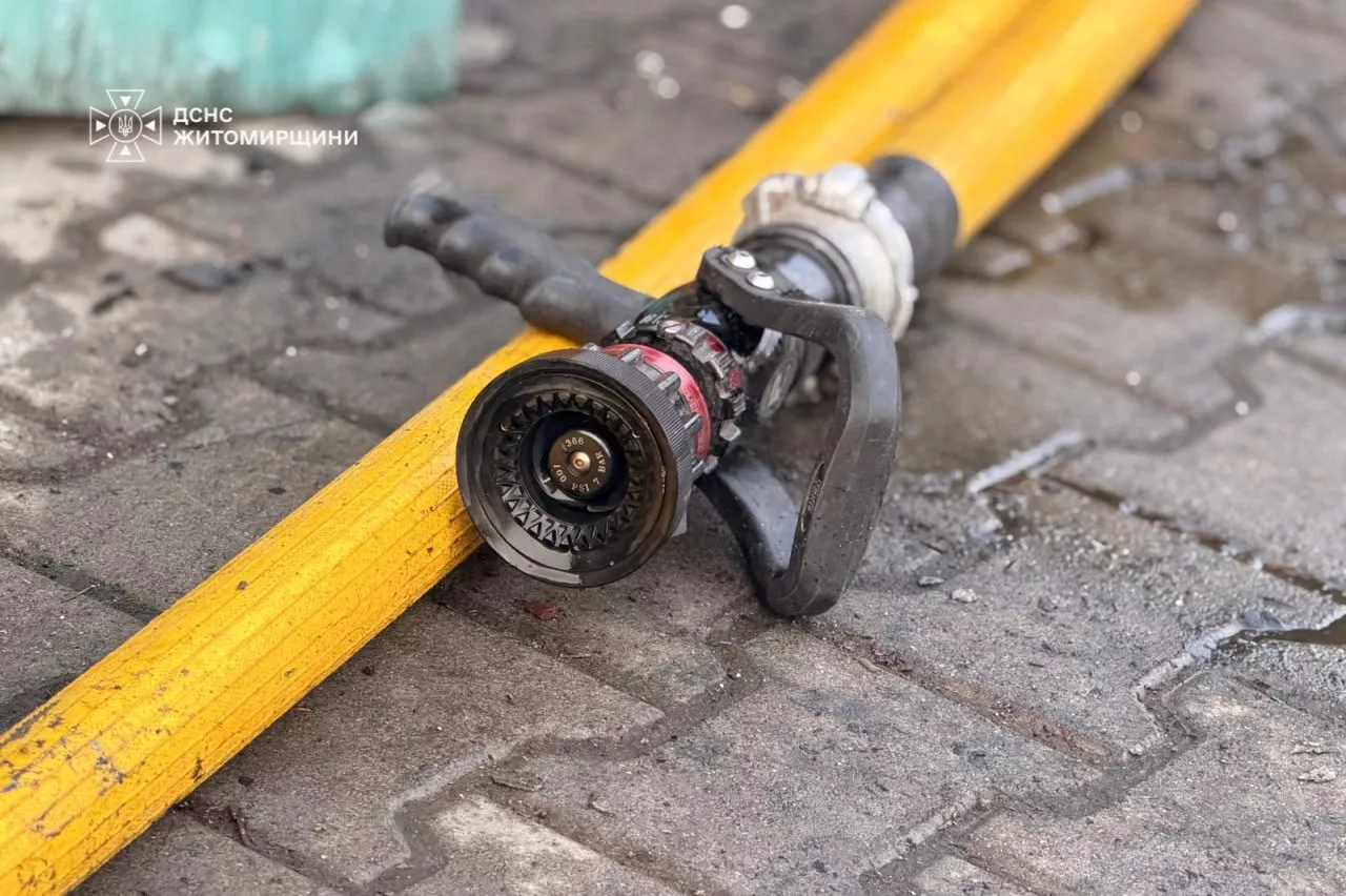 Вночі Росія атакувала цивільне підприємство на Житомирщині: що відомо про удар