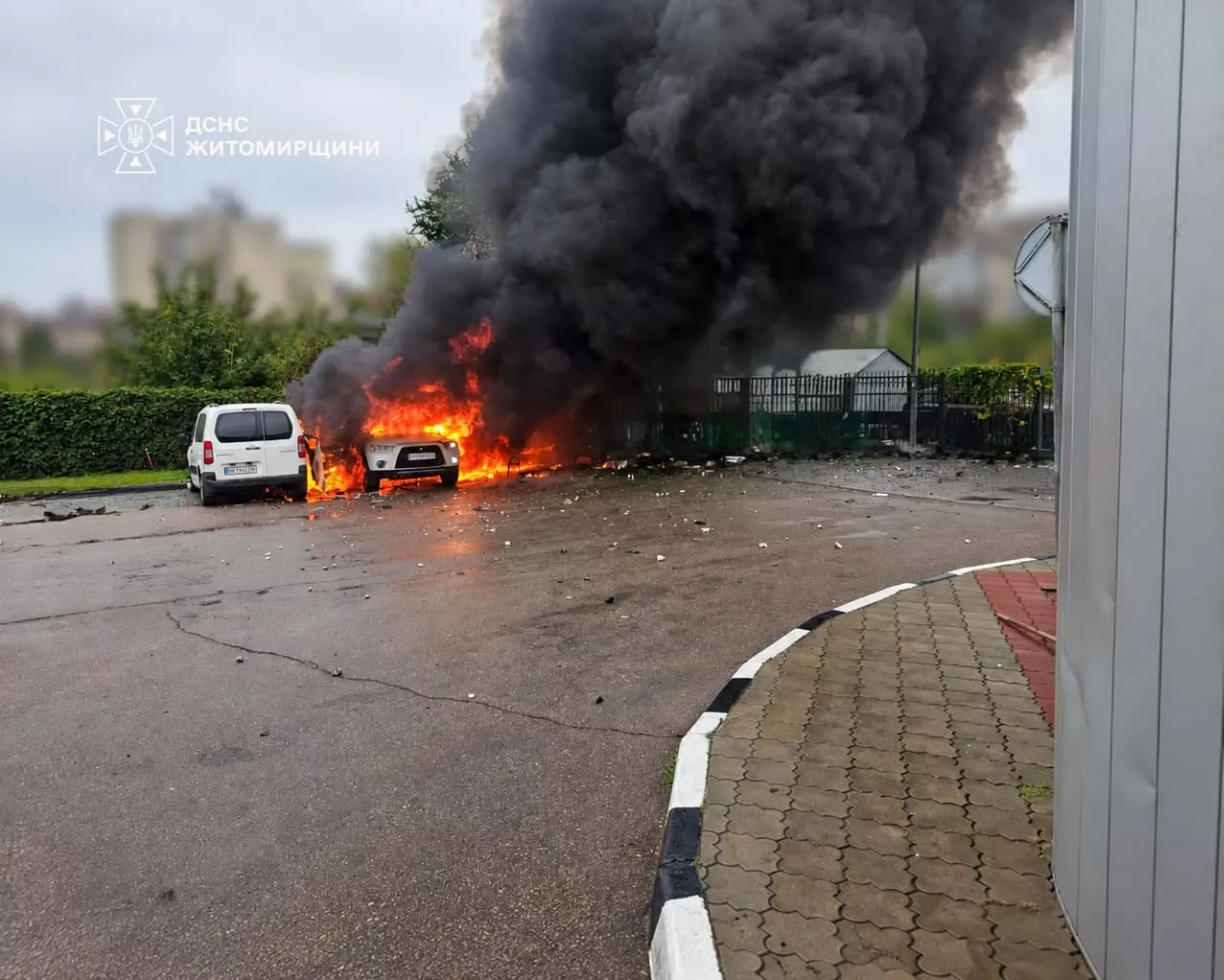 Двоє загиблих на Житомирщині: ДСНС показала наслідки російської атаки