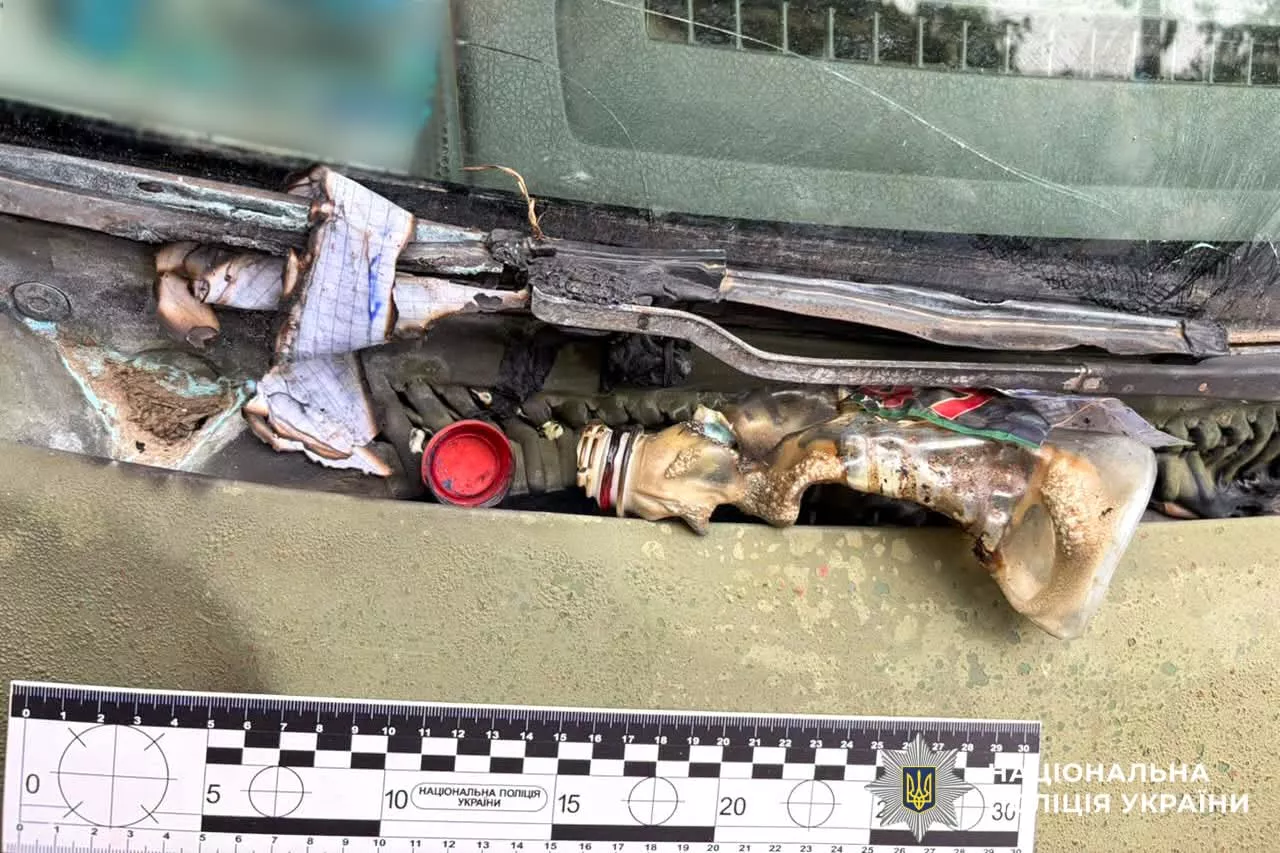 У Рівному 18-річний хлопець підпалив авто військового за 1500 доларів
