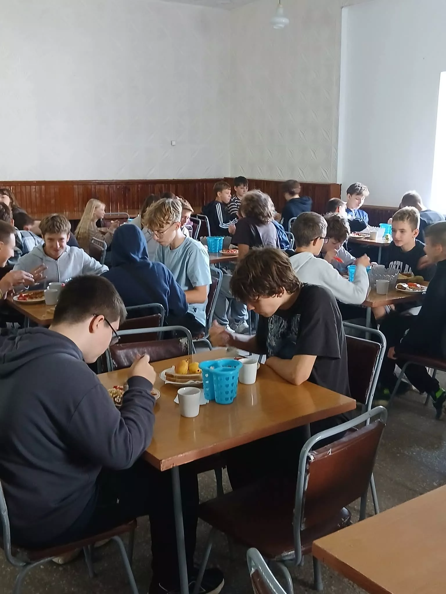 У Гранітненському ліцеї показали, чим годують школярів