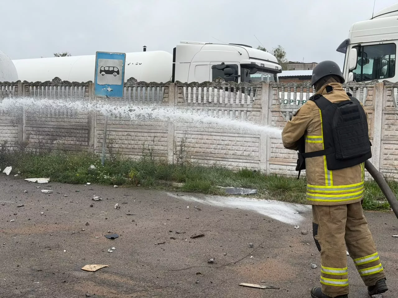 Росія знищила АЗС на трасі біля Звягеля