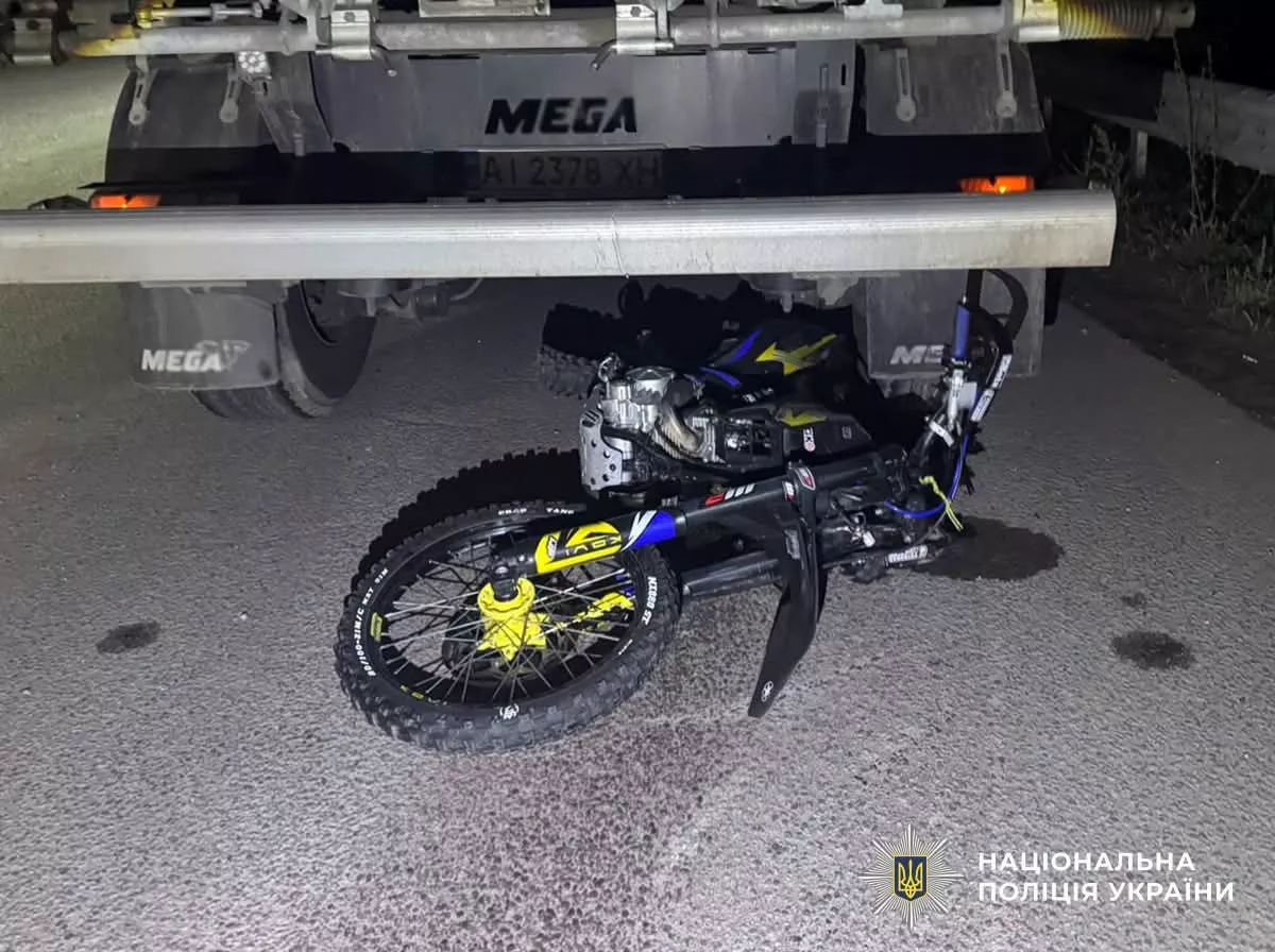 На Житомирщині BMW збила двох підлітків: 15-річний хлопець загинув