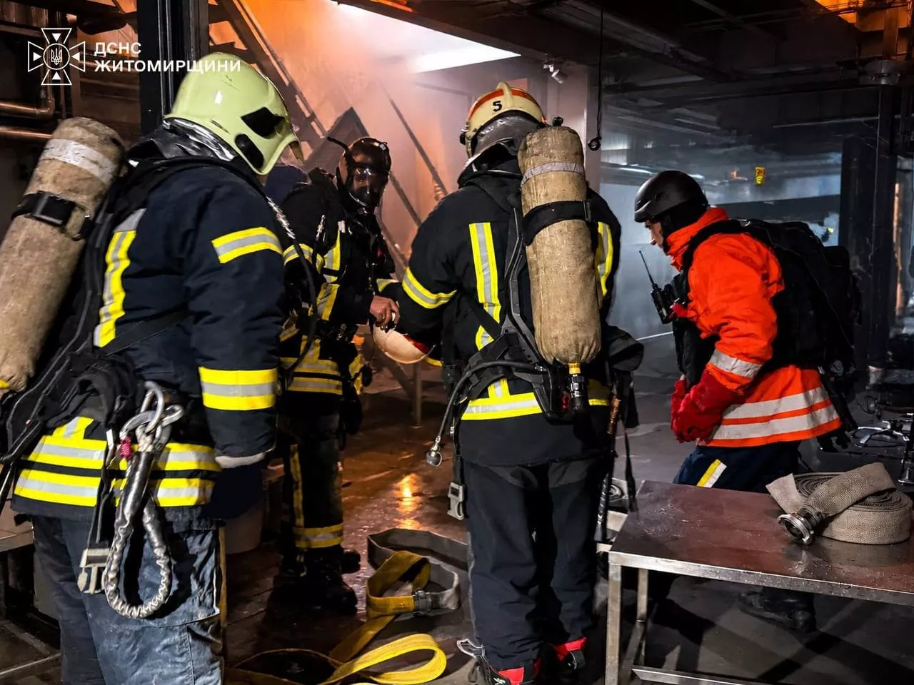 Вночі ворог атакував підприємство харчової промисловості у Житомирській громаді