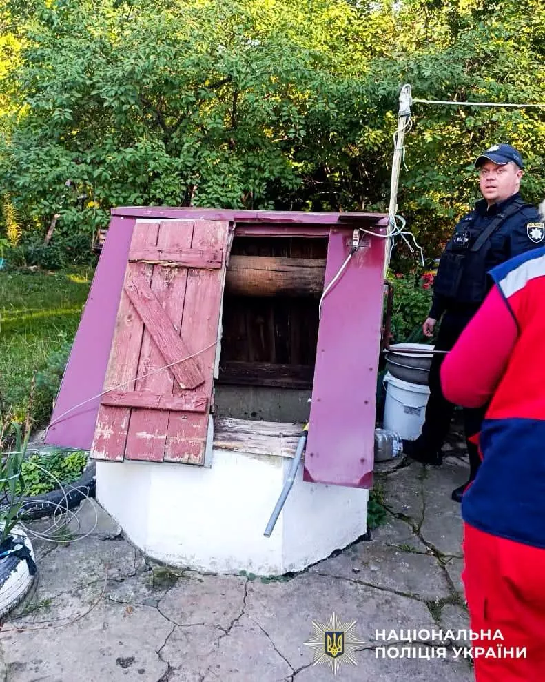 Трагедія на Рівненщині чоловік загинув під час чищення колодязя