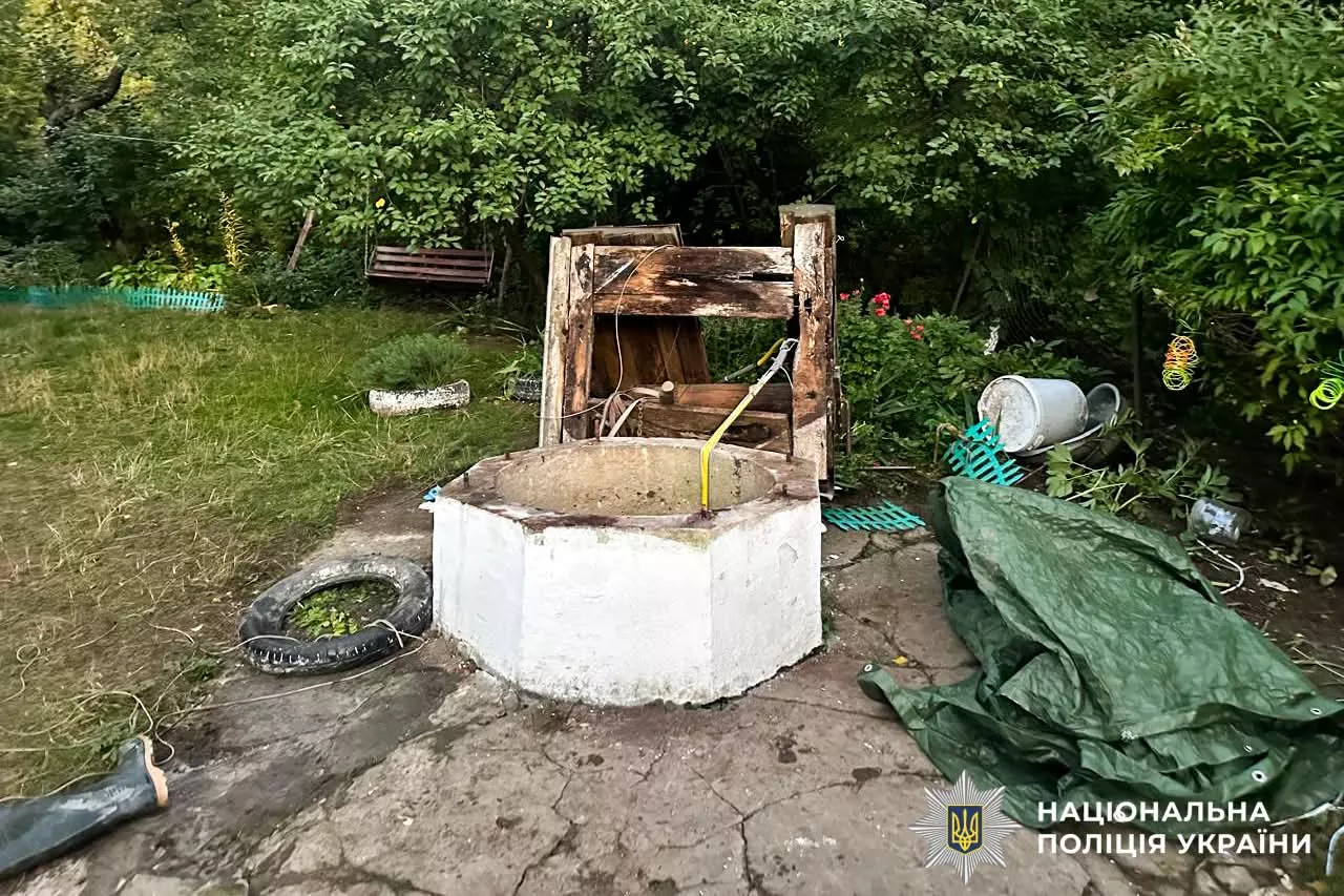 Трагедія на Рівненщині чоловік загинув під час чищення колодязя