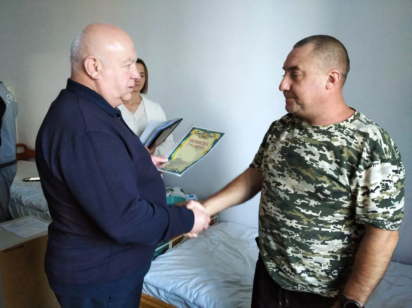 Мер Овруча відвідав військових, які лікуються у міській лікарні