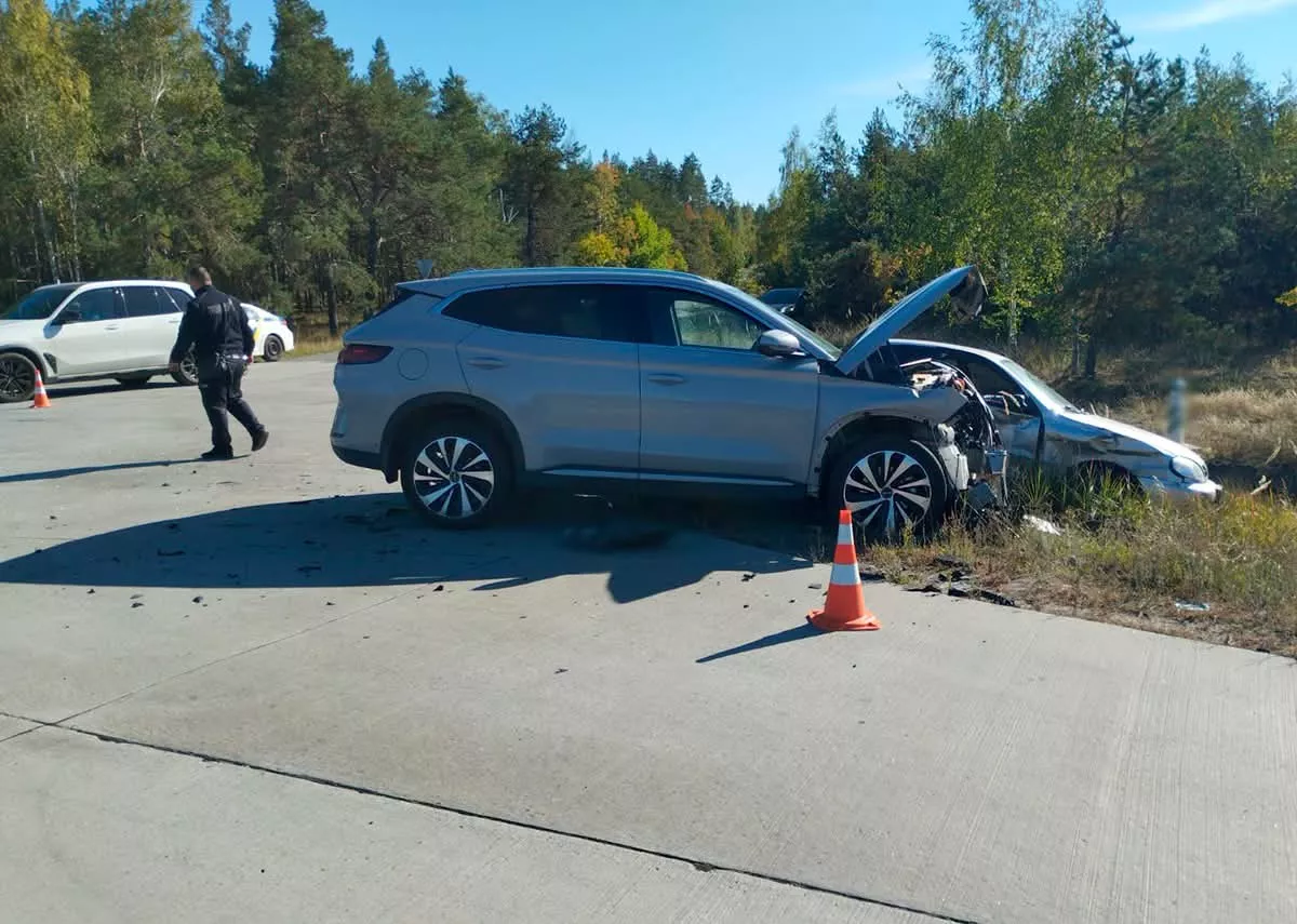 На Малинщині зіткнулися два авто: постраждали дві пасажирки