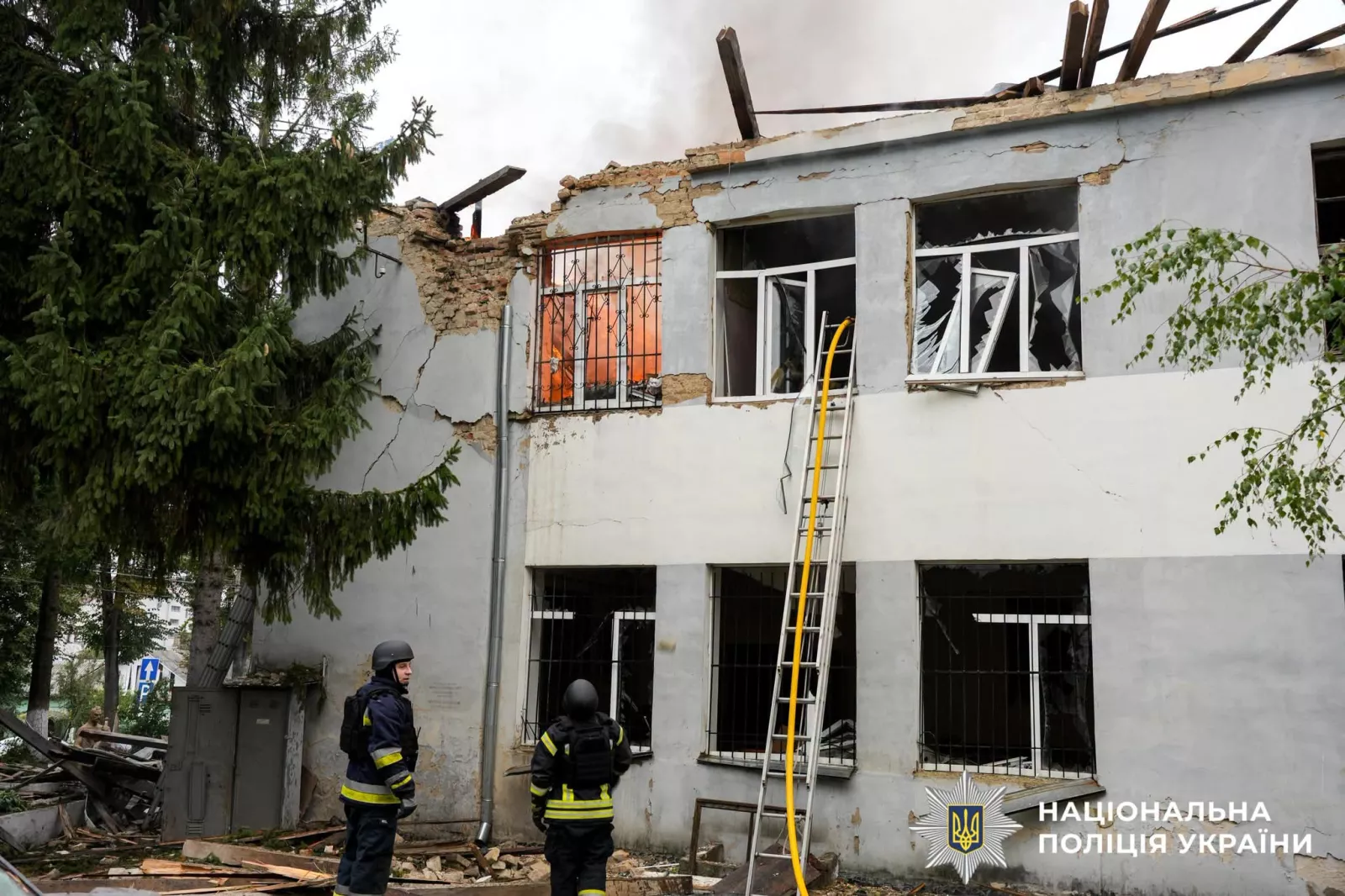 У Рівному внаслідок удару по навчальному закладу поранені 20 людей