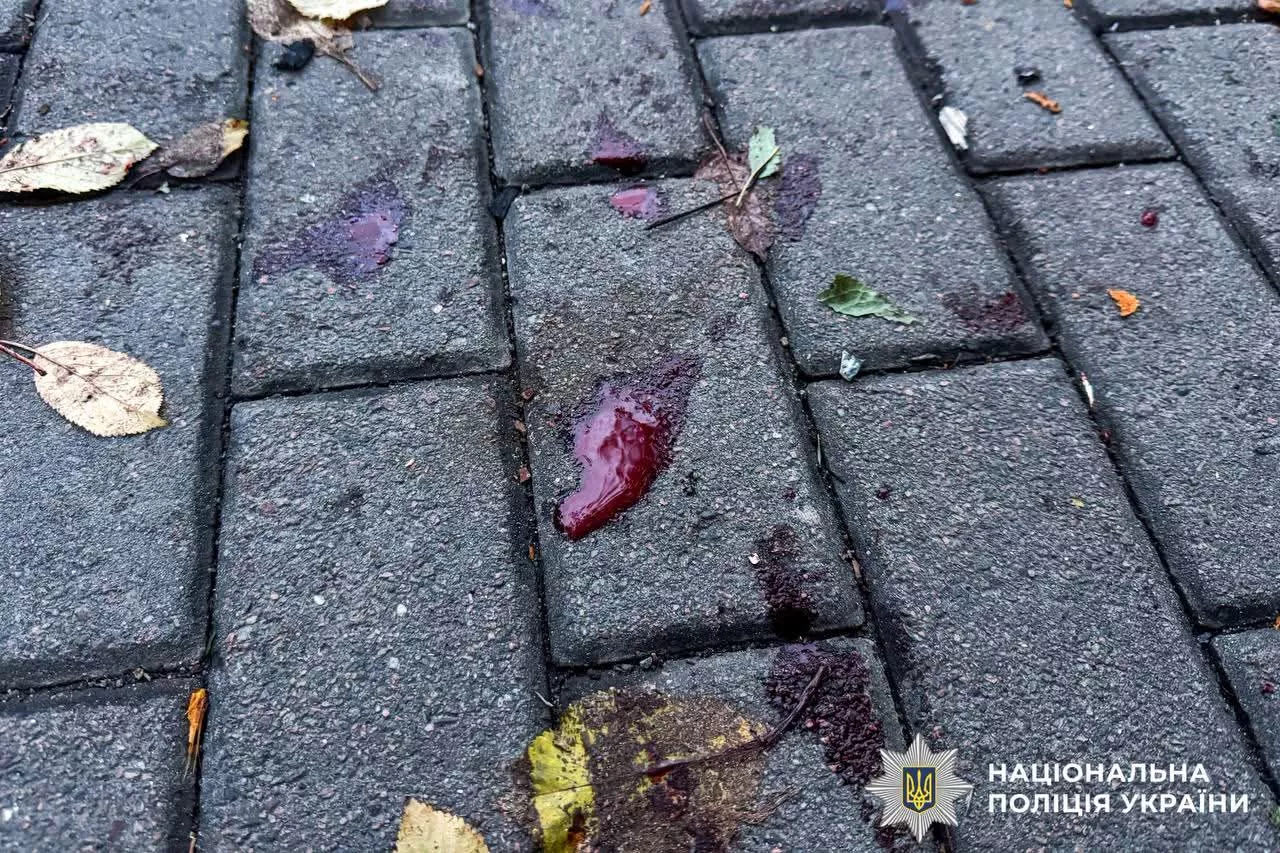 Росія знищила в Рівному торговельний центр та пошкодила багатоповерхівки