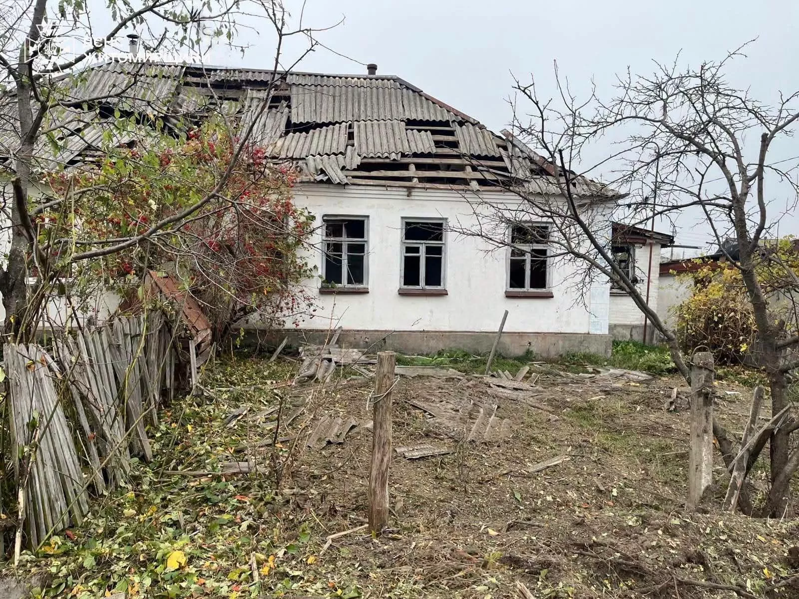 В Овруцькій громаді внаслідок атаки дрона пошкоджені два будинки, троє людей постраждали