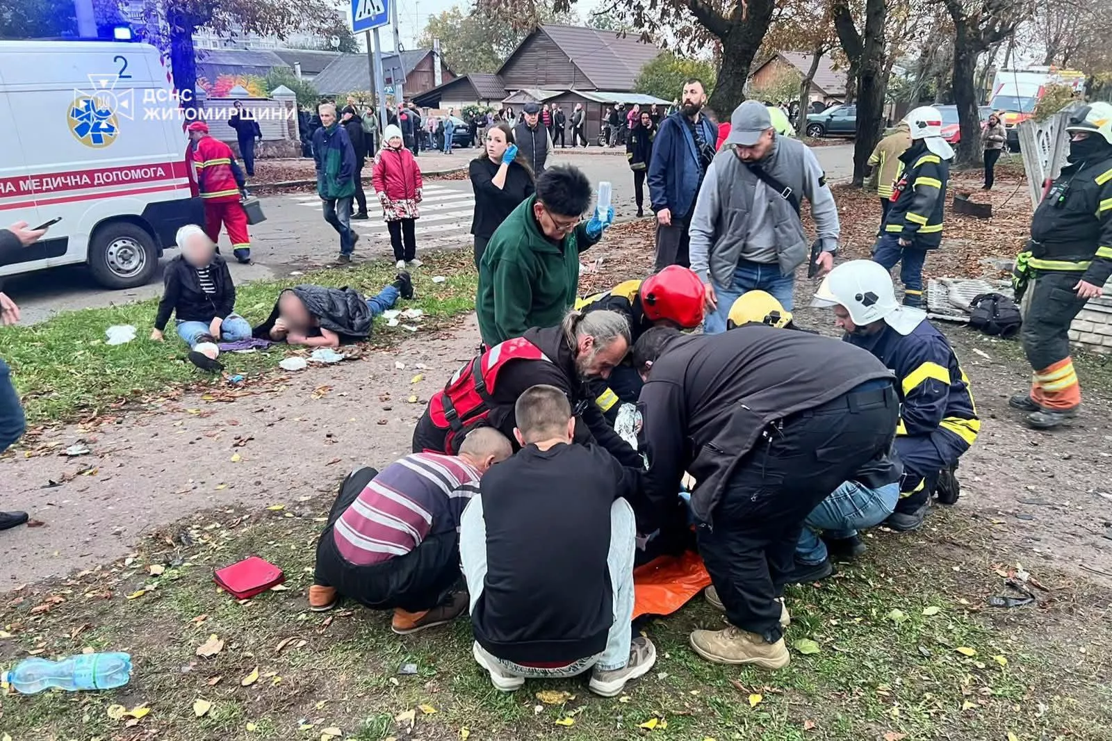 ДСНС показали наслідки ворожого удару по Житомиру: серед поранених — діти