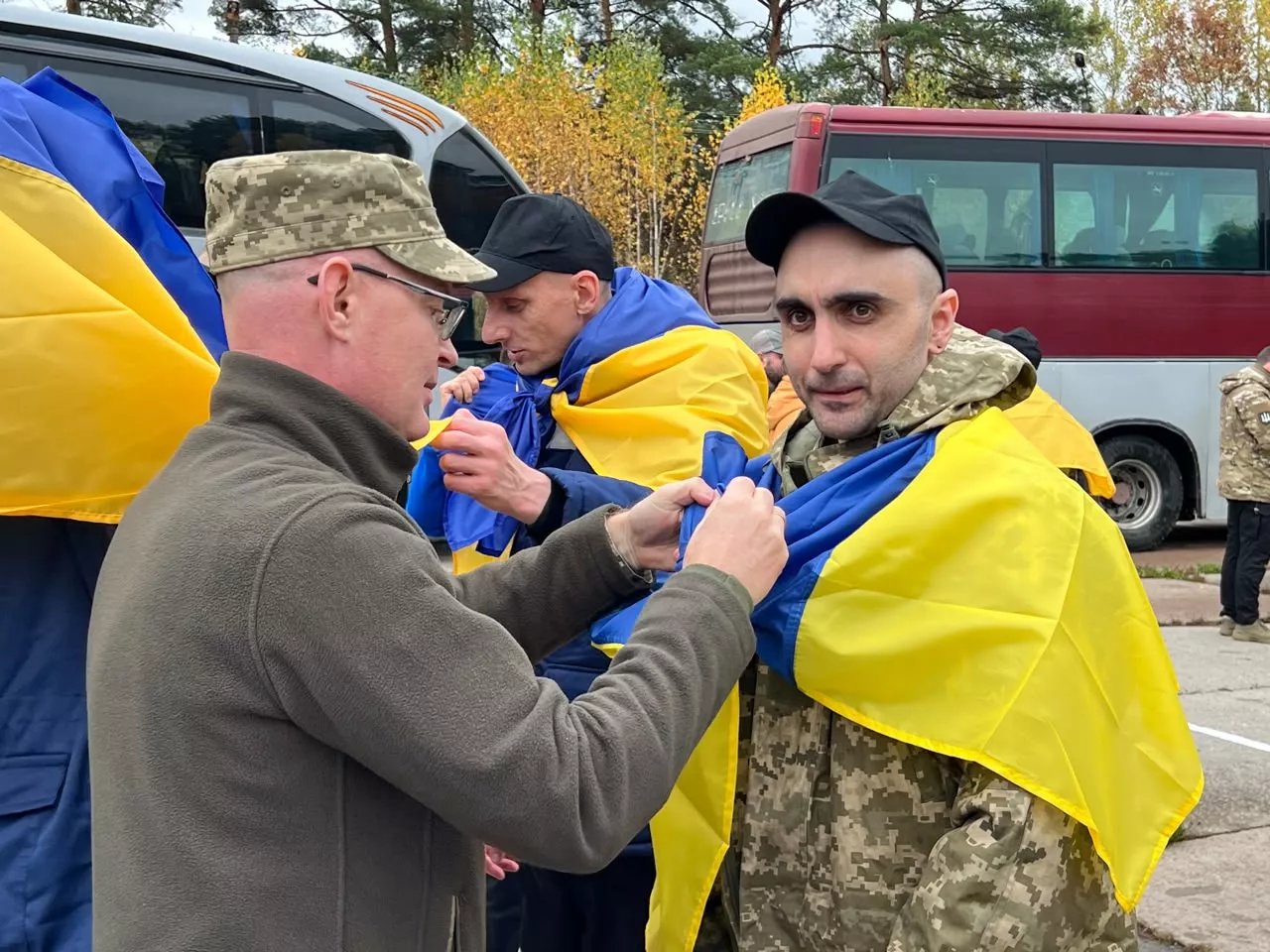 Додому повернулися 270 українців, серед яких — двоє захисників із Рівненщини