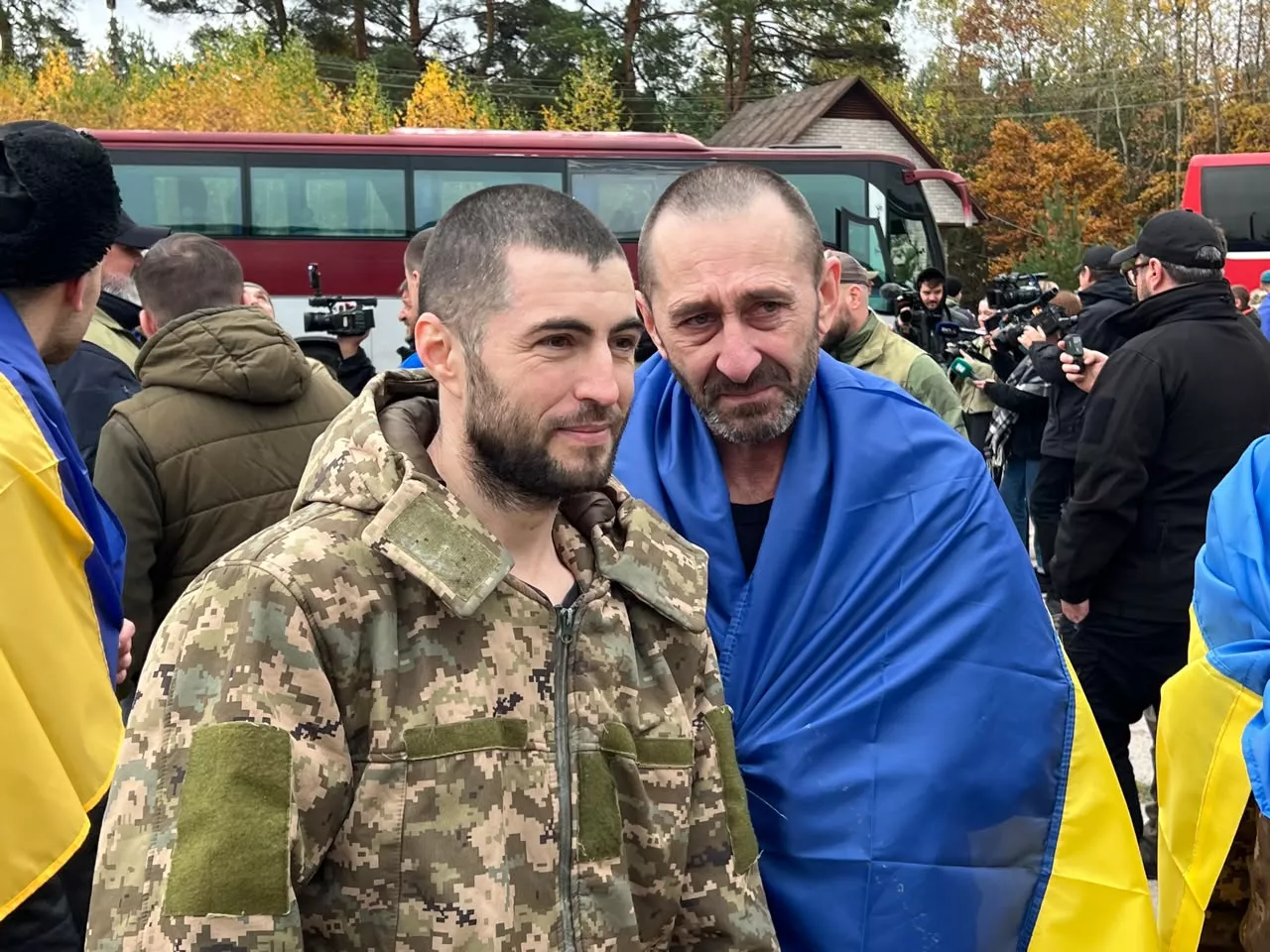 Додому повернулися 270 українців, серед яких — двоє захисників із Рівненщини