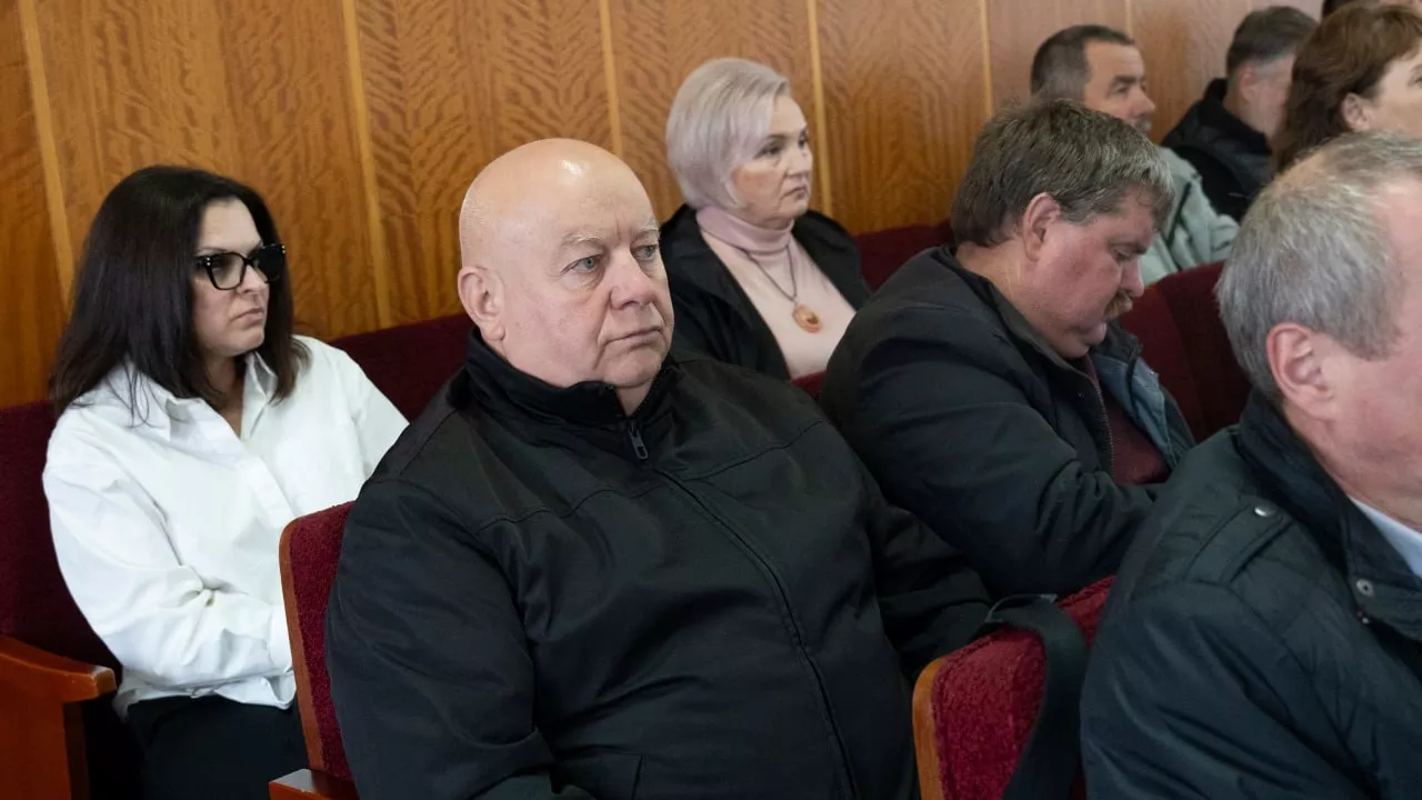 Підготовка до зими та зв'язок під час блекаутів: Бунечко провів розширену нараду з головами громад