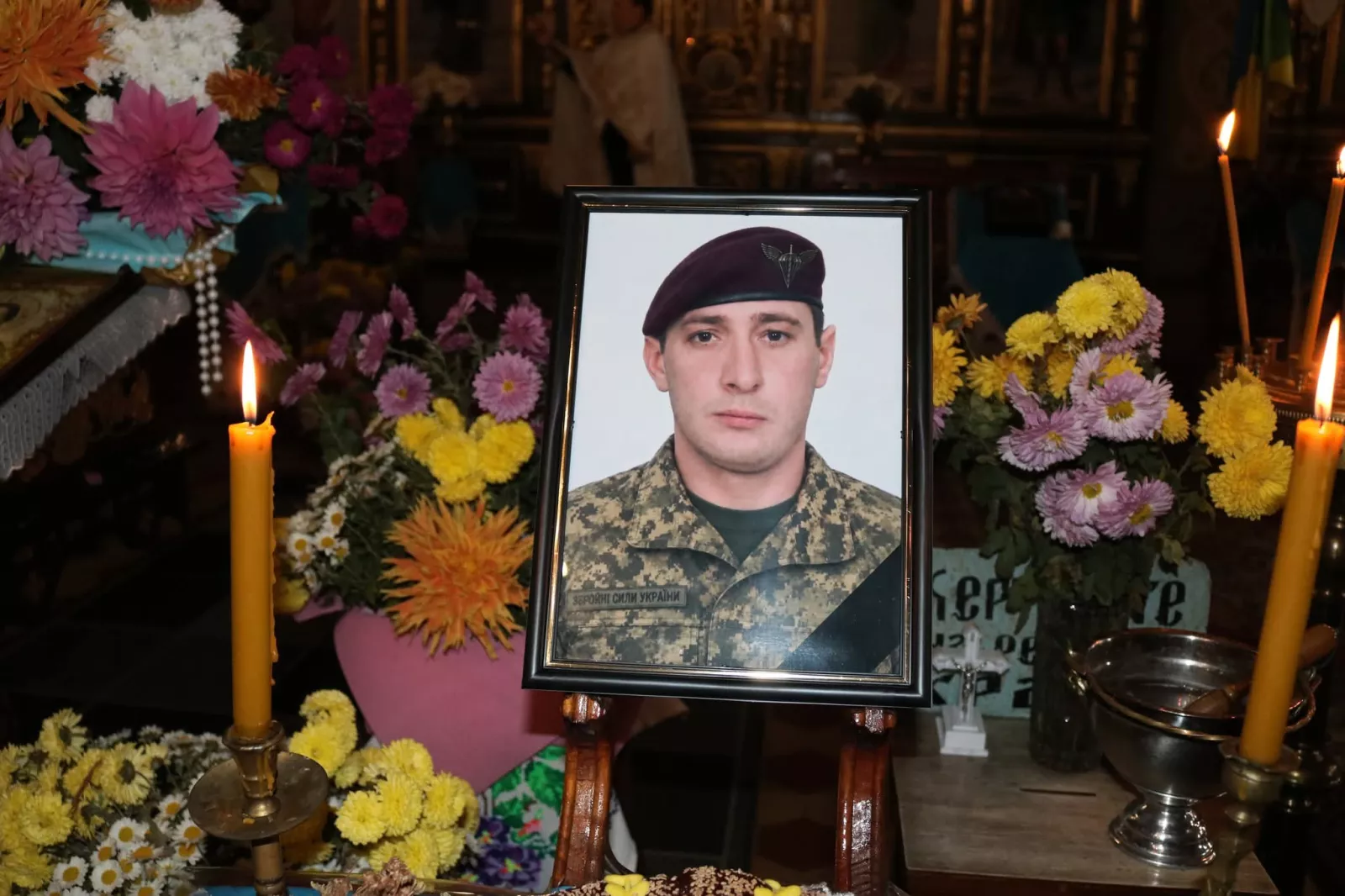 У Радомишлі попрощалися із загиблим захисником Олексієм Карпенком