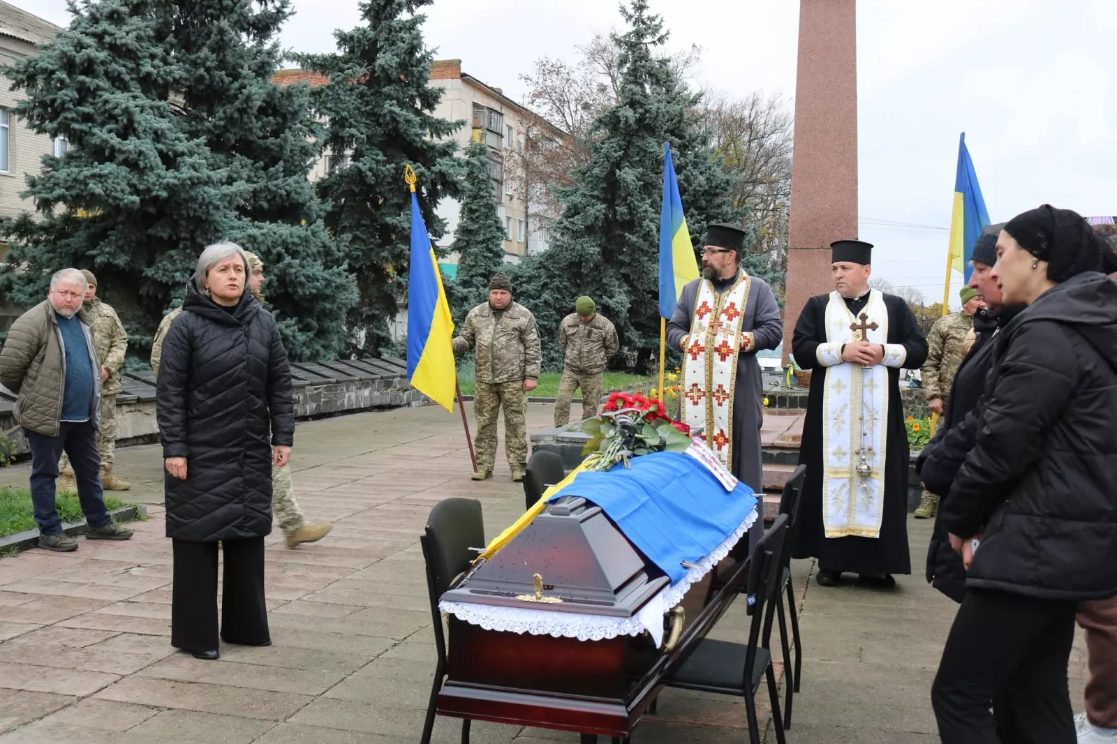 У Радомишлі попрощалися із загиблим захисником Олексієм Карпенком