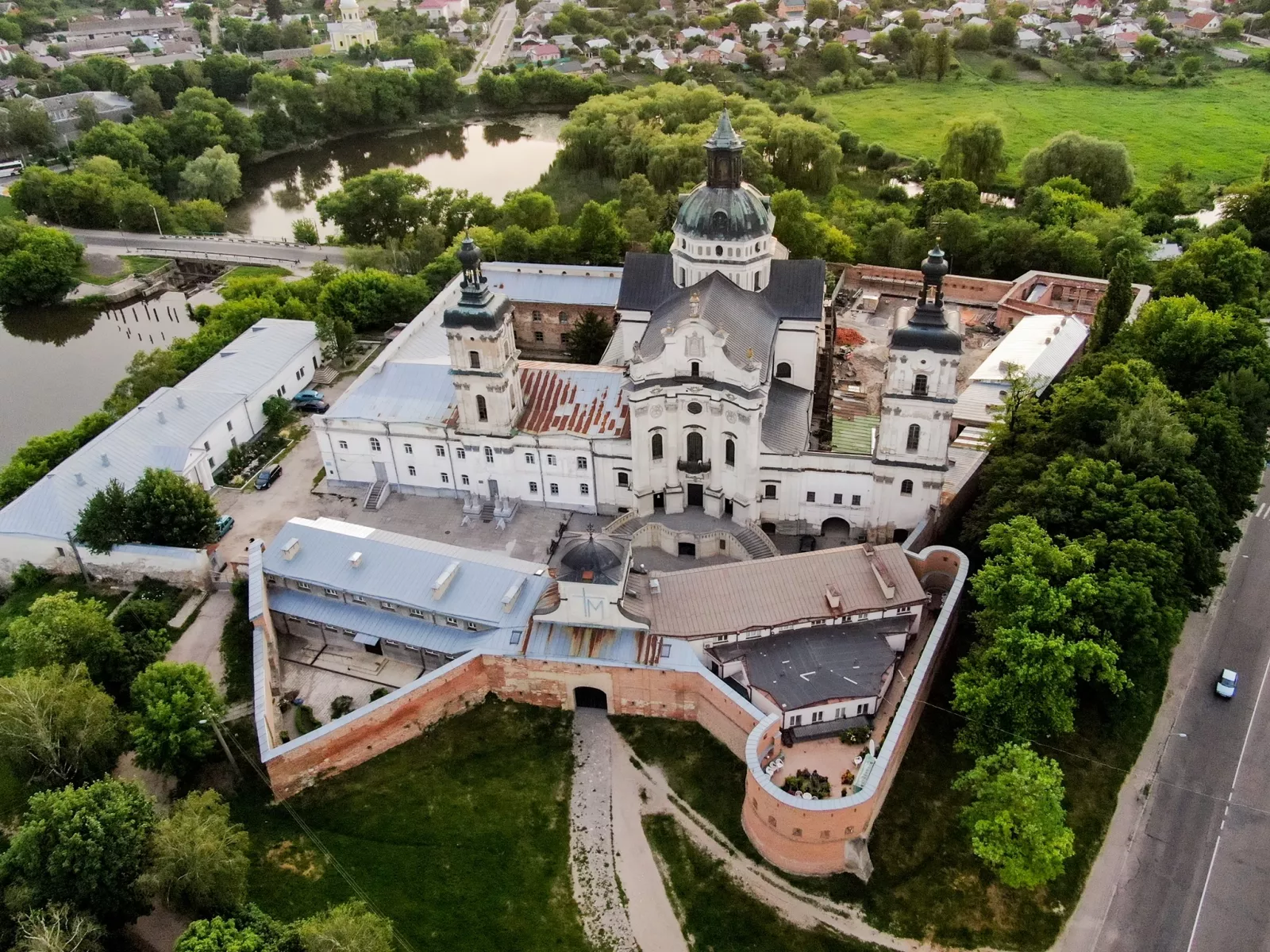 Бердичівський Санктуарій: духовна перлина Житомирщини